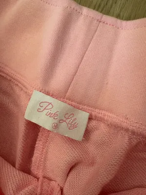 Pink lily light pink flares thumbnail 2