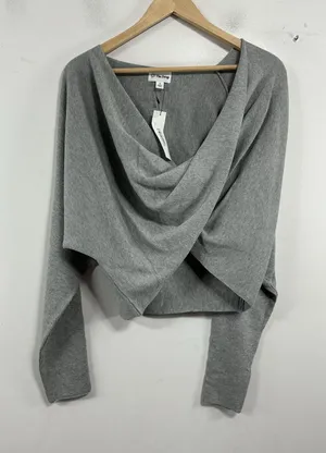 Womans NWT The Drop Long Sleeve Off The Shoulder Cropped Sweater XL Gray thumbnail 1