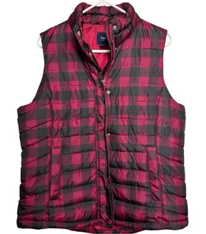 GAP Red and Black Buffalo Plaid Puffer Zipper Button Closure Vest Sz L thumbnail 1