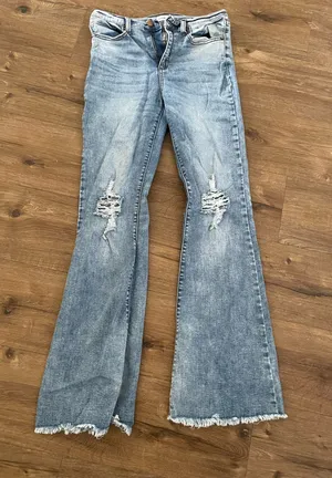 Sneak Peak High-Rise Jeans Flare thumbnail 1