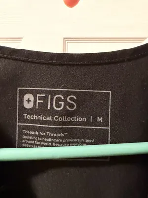 FIGS Scrubs thumbnail 2