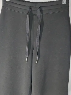 Spanx AirEssentials Tapered Loungewear Soft Comfy Relaxed Fit Minimalist Jogger thumbnail 3