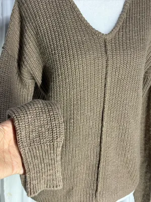 Hippie Rose V-Neck Button Up Back Chunky Knit Sweater Taupe Brown Size S thumbnail 4
