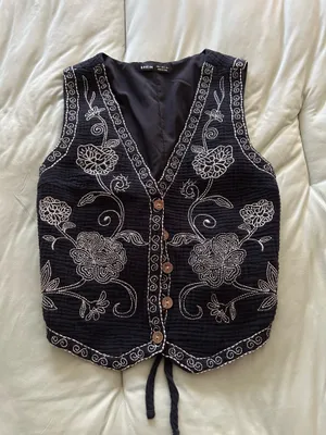 SheIn Black vest thumbnail 1