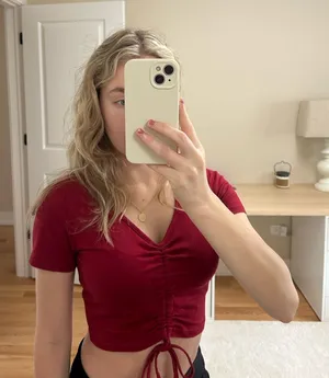 romwe red crop top thumbnail 1