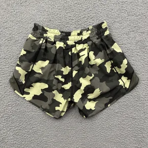 Lululemon Hotty Hot Low Rise Shorts 4" Heritage 365 Camo Green Athletic Women 4 thumbnail 2
