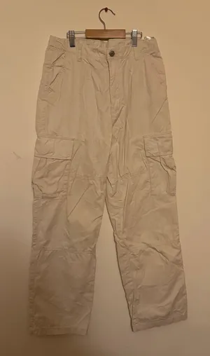 H&M white cargo pants thumbnail 3