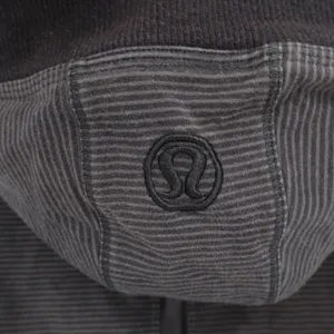 Lululemon Hoodie Womens S Scuba Full Zip Gray Black Micro Stripe Active thumbnail 3