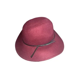 ✨Reiss Mimi burgundy trilby hat on Olivia Palermo✨ thumbnail 2