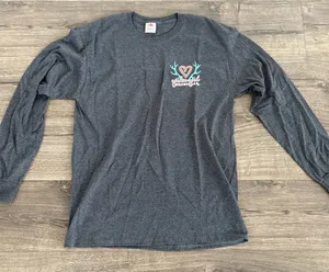 Girlie Girl Originals Women's Gray Long Sleeve Graphic T-Shirt Size M‎ thumbnail 1
