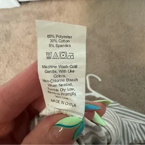 Women's light grey & white striped cropped tee Size L thumbnail 10