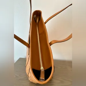 MCM Arena Top Zip Shopper Visettos Cognac thumbnail 12
