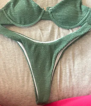 SheIn green bikini thumbnail 2
