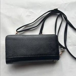 Elegant Black Leather Crossbody Bag GUC thumbnail 2