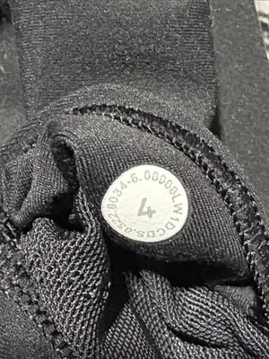 Lululemon Top - Size 4 - Pre-loved thumbnail 5