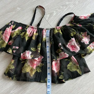 Kimchi Blue Top Womens Extra Small Floral Cropped Off The Shoulder With Straps thumbnail 6