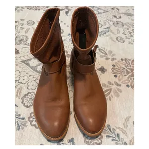 Modern Fiction Brown Leather Ankle Boots Buckle Strap Harness Size 40 US 9 thumbnail 2