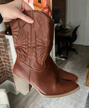 Berness Brown Heeled Cowgirl Boots thumbnail 1