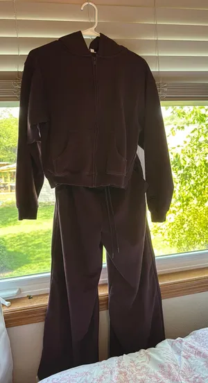 Fabletics sweat set thumbnail 1