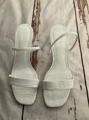 Zara Alligator Embossed White Strappy Heeled Sandals thumbnail 2