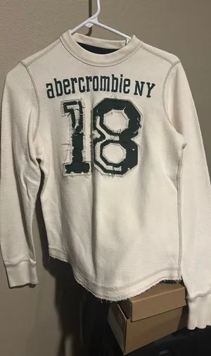 Abercrombie Vintage Long Sleeve thumbnail 1