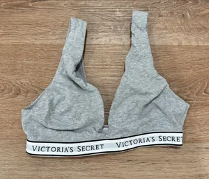 Victoria's Secret Bra thumbnail 1