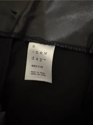 Brand New Black Faux Leather Skinny Pants / Leggings - Size M thumbnail 4
