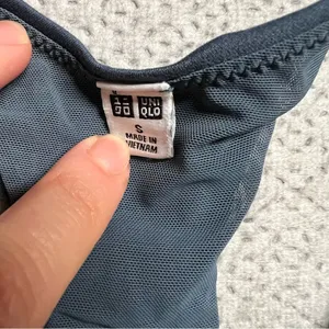 Uniqlo Navy Blue Racerback Cropped Bra Tank Top Size Small EUC thumbnail 2