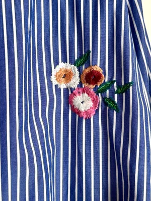H&M embroidered poplin button down shirt - size 12  thumbnail 7