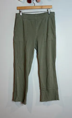 Aerie khaki green cropped sweatpants thumbnail 1
