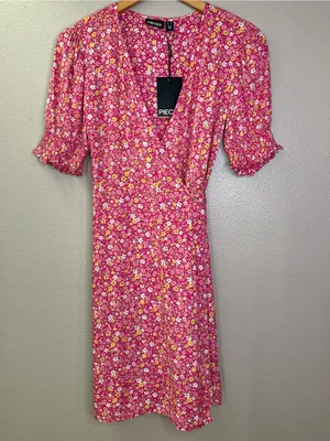 NWT ASOS Pieces Wrap Ditsy Floral Pink Mini Dress Feminine Flowy Girly thumbnail 8