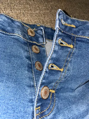 Jean Shorts Size XL thumbnail 2