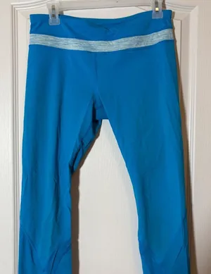 LULULEMON RUN INSPIRE CROPS 8 Beach Blanket Blue Wee Are From Space Aquamarine thumbnail 1