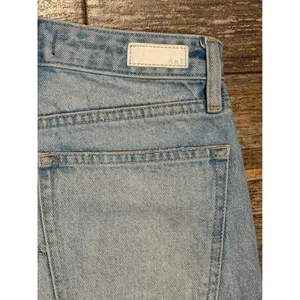 Abercrombie & Fitch Annie High‎ Rise Distressed Denim Shorts Light Wash 26/2 thumbnail 8