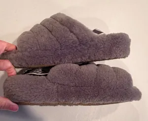UGG | Women's Fluff Yeah Slide slippers. Size: 9 thumbnail 10