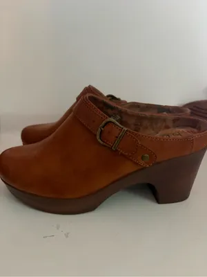 b.o.c. Tan Leather Clog Mules with‎ Adjustable Buckle Size 8.5 thumbnail 4