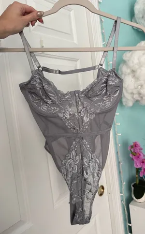Forever 21 lace bodysuit  thumbnail 1