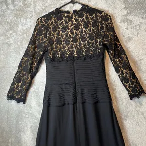 Tadashi Shoji Lace Floral Crepe Silk Gown Sz‎ 4 Formal Mother of The Bride Black thumbnail 6