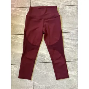 Alo Yoga Burgundy High Waist Mesh Panel Crop Leggings W5475R Size Small thumbnail 5