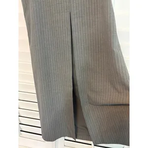 Abercrombie &‎ Fitch Gray And White Stripe Pinstripe Midi Skirt Size Medium thumbnail 3