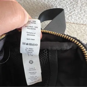 Lululemon Everywhere Fleece Black Belt Bag Gold Hardware Purse‎ thumbnail 14