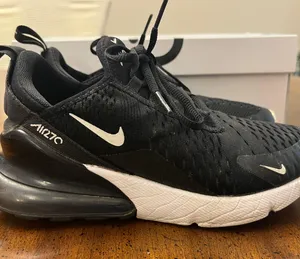 Nike Air Max 270 Black White thumbnail 4