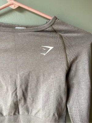 Gymshark Gym Crop Top Long Sleeve Thumbhole Seamless Workout Shirt Women’s S Taupe thumbnail 3