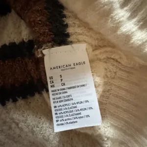 American Eagle Striped V-Neck Oversized Boucle Knit Sweater Cream Brown‎ Small thumbnail 3