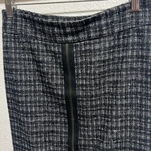 Classiques Entier Black‎ and Gray Plaid Wool Blend Skirt Size 2 thumbnail 3