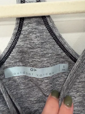Outdoor Voices Gray Heather Racerback Sports Bra Small V-Neck Keyhole Cutout thumbnail 2