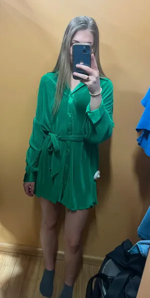 Green Dress thumbnail 5