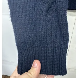 Abercrombie & Fitch Vintage Women’s XL Navy Cable Knit V-neck Sweater thumbnail 4