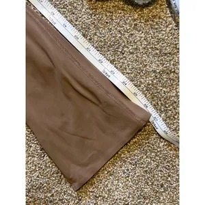 Athleta Transcend Stash Crop Straight Leg Brown Leggings. Size Small thumbnail 5