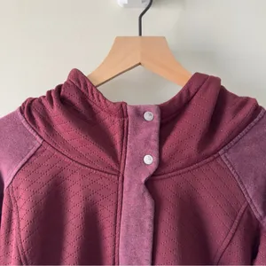 The North Face Red Utility Jacket with Hood Tunic Length Pockets Full Zip quilt thumbnail 3